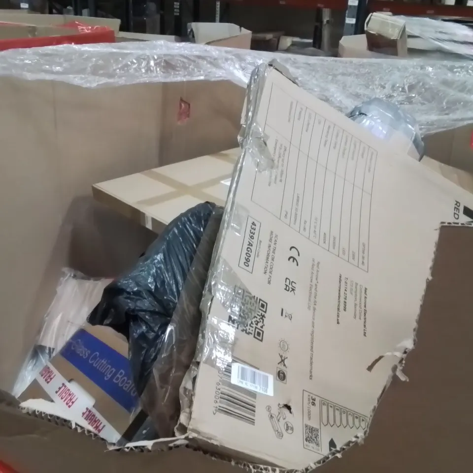 PALLET OF ASSORTED HOUSEHOLD GOODS AND PRODUCTS TO INCLUDE;PICTURE FRAME,RECORD PLAYER,AEROBIC STEP