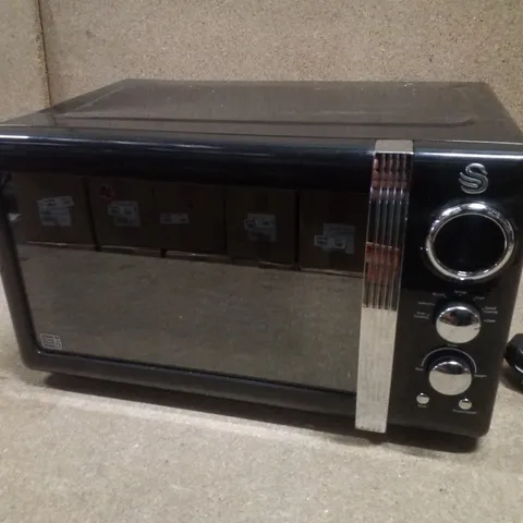 SWAN SM22030LBN RETRO 20L 800W DIGITAL LED MICROWAVE - BKACK
