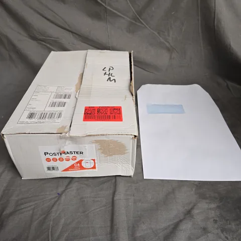 POSTMASTER APPROXIMATELY 200 C4 POCKET ENVELOPES IN WHITE