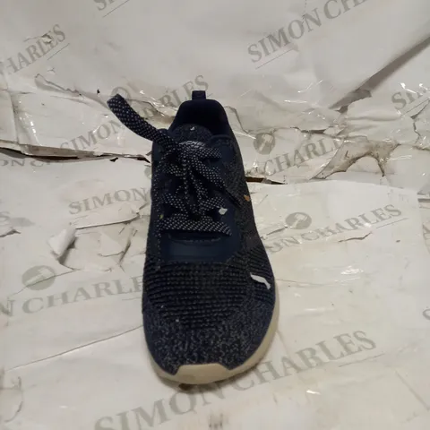 SKETCHERS BLUE TRAINERS SIZE 5