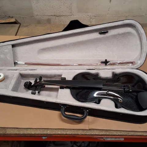 VIOLIN WITH BOW IN BLACK GLITTER FINISH – IN FITTED CASE