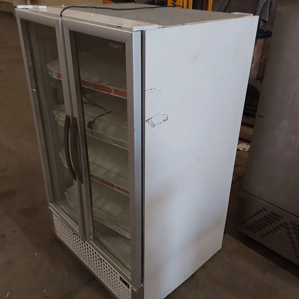 HUSKY COMMERCIAL DRINKS REFRIGERATOR WITH EASY FILL ROTO SHELF