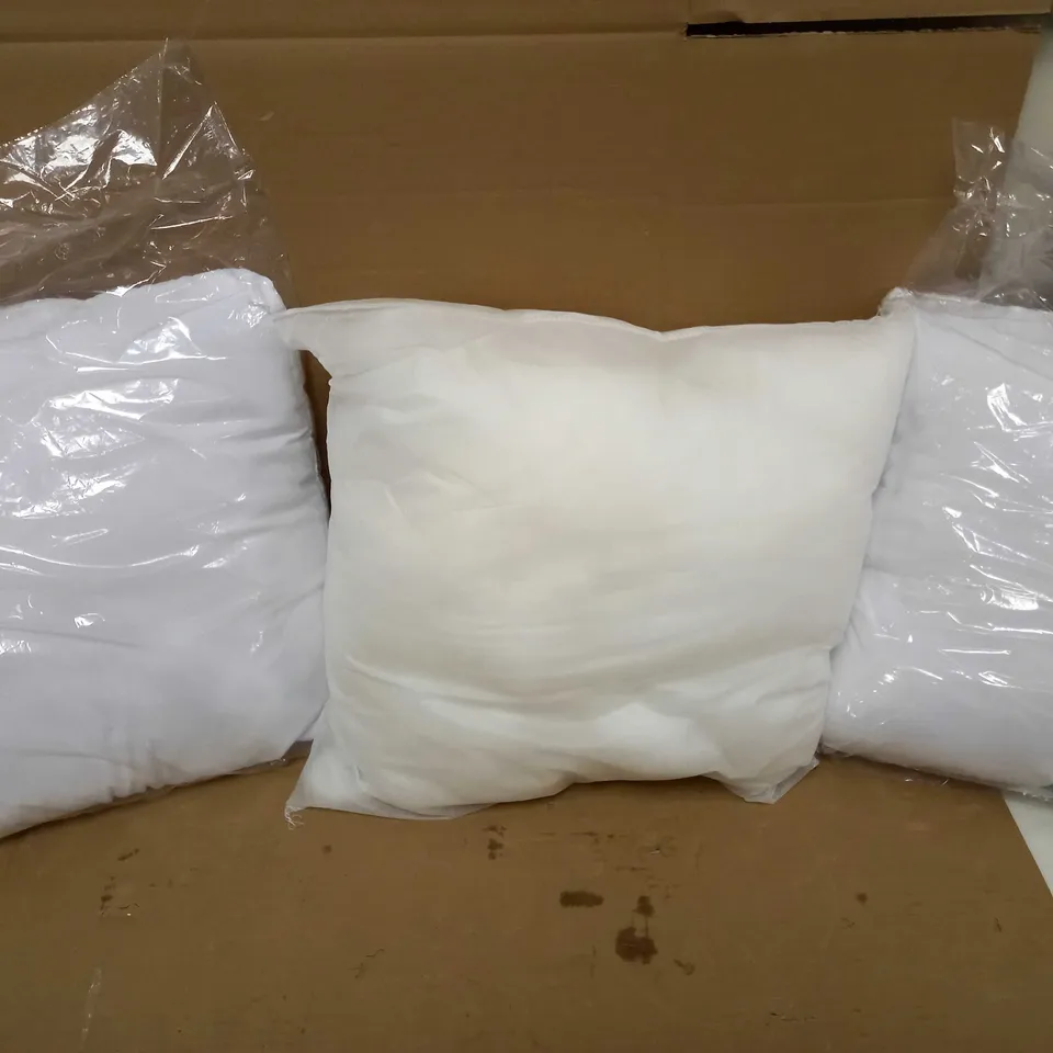 BOX OF APPROXIMATELY 10 CUSHION INSERTS 