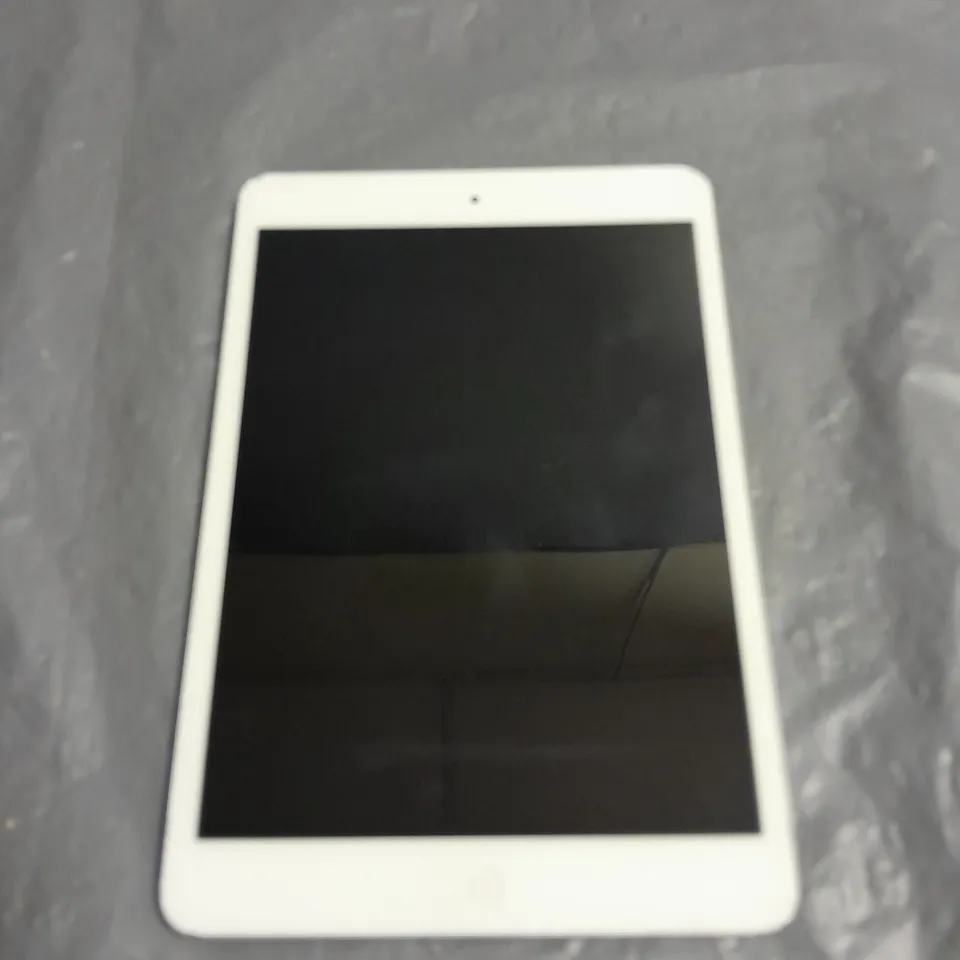 UNBOXED APPLE IPAD MINI IN WHITE - A1432