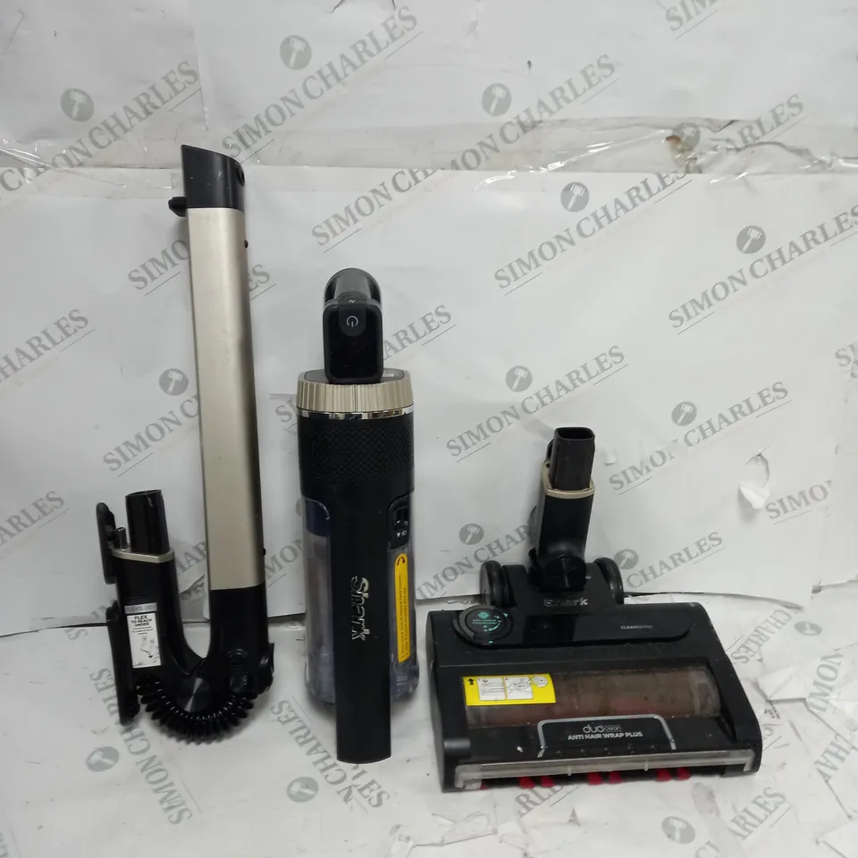 BOXED SHARK STRATOS CORDLESS VACUUM IZ400UKT