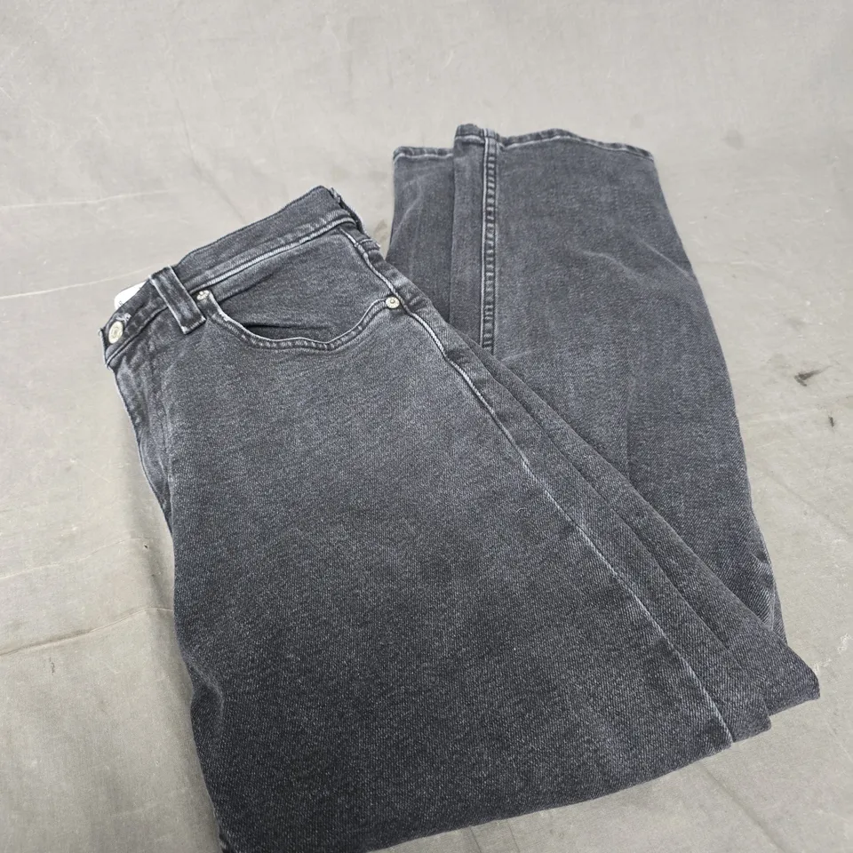HOLLISTER JEANS - LOOSE FIT, MADE IN MEXICO, UK 28 (W28 L30)