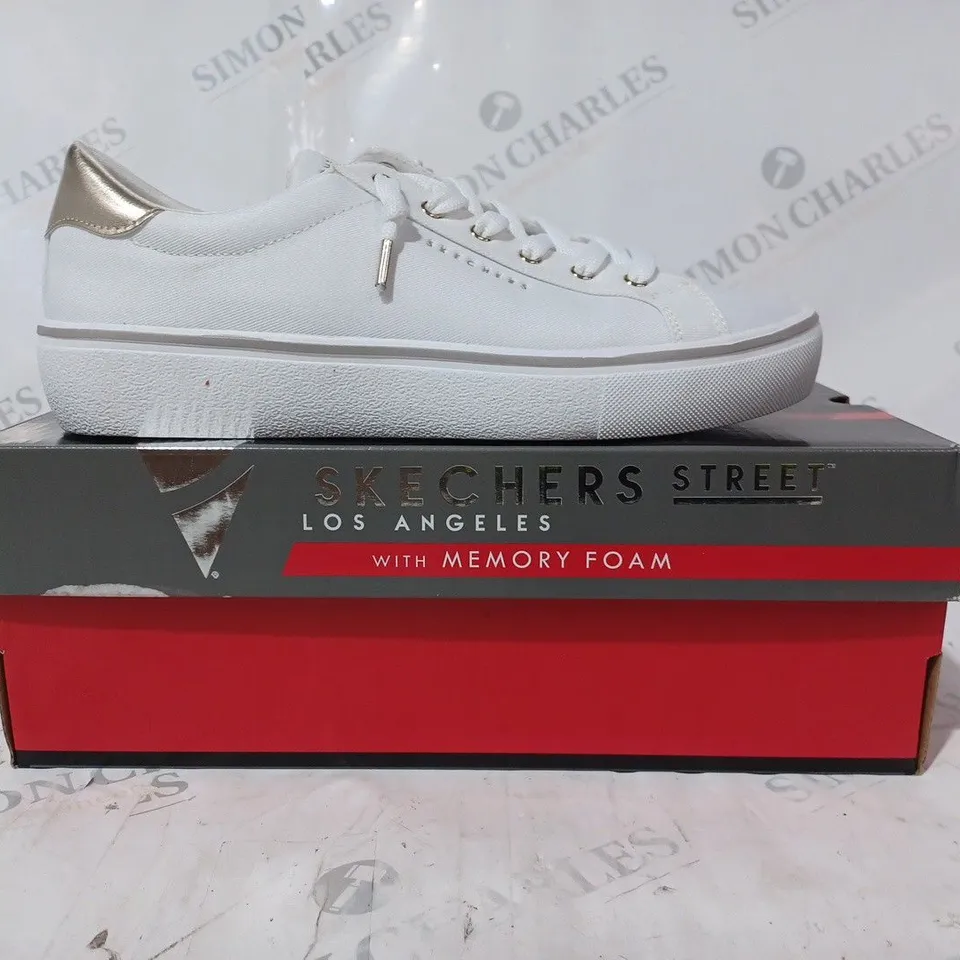 BOXED PAIR OF SKECHERS STREET SHOES IN WHITE UK SIZE 7