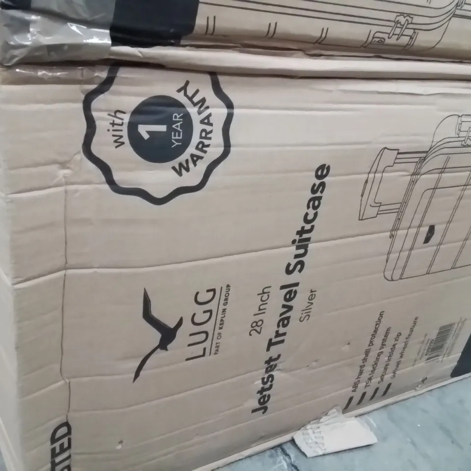 BOXED LUGG 28INCH JETSET TRAVEL SUITCASE SILVER