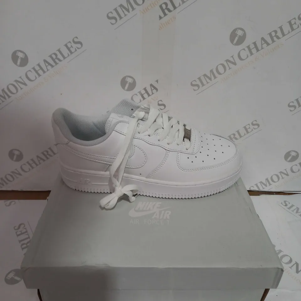 BOXED PAIR OF NIKE WHITE AIR FORCE ONES SIZE 5.5