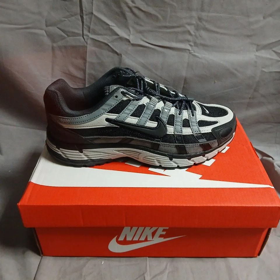 NIKE P-6000 RUNNING SHOES – ANTHRACITE/BLACK/GREY, UK 7