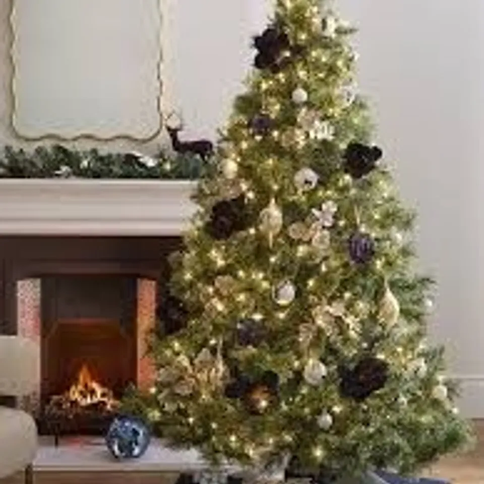 BOXED 7FT CASHMERE TIPS CHRISTMAS TREE - COLLECTION ONLY RRP £119.99