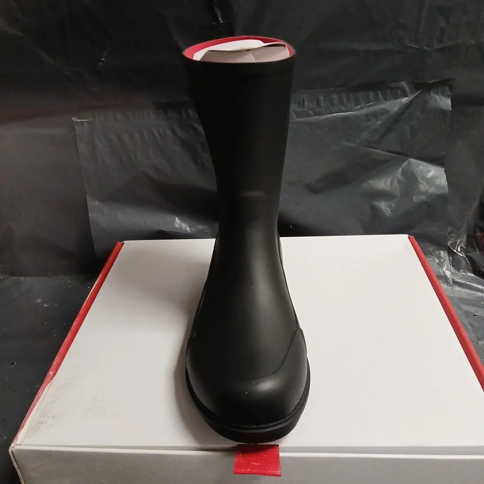 FITFLOP BLACK RUBBER KNEE-HIGH RAIN BOOTS, UK 8