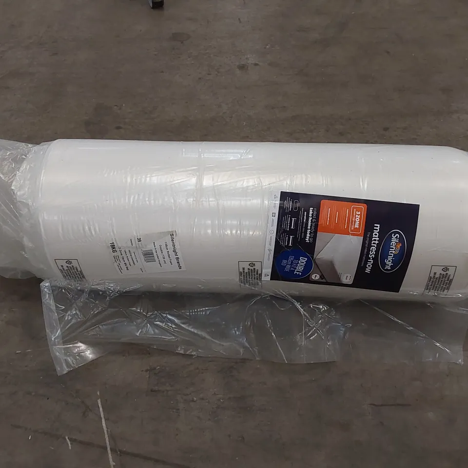 QUALITY BAGGED AND ROLLED 4'6" DOUBLE 3 ZONE MEMORY FOAM MATTRESS