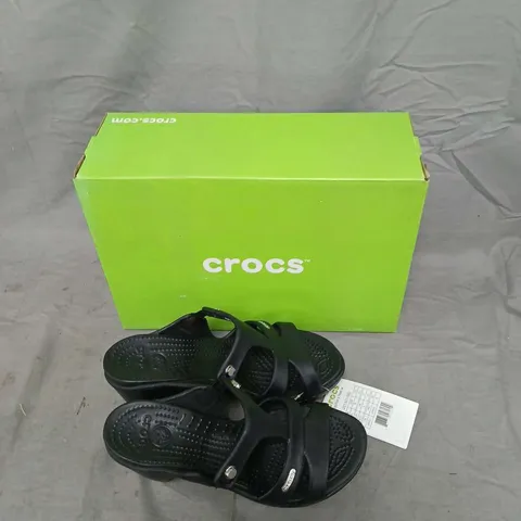 CROCS CYPRUS V HEEL W SANDALS - BLACK, UK 4 (BOXED)