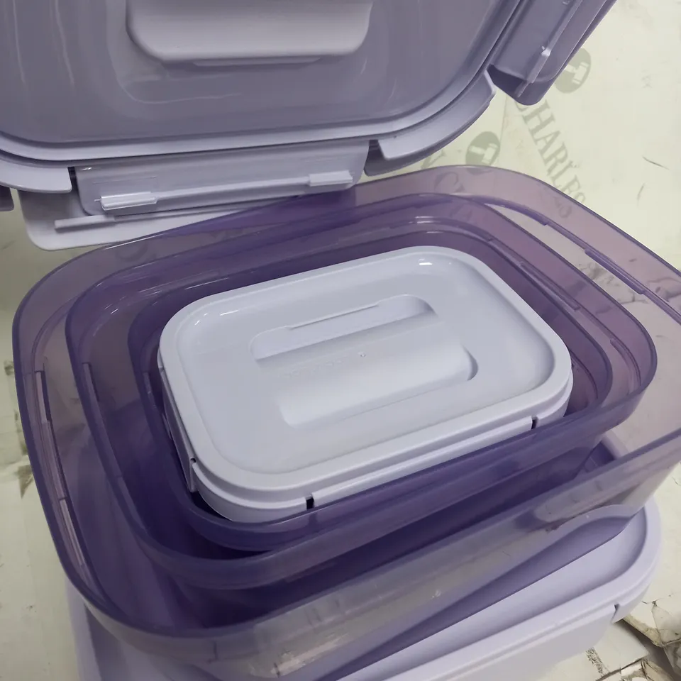 SET OF LOCK N LOCK FOOD STORAGE TUBS