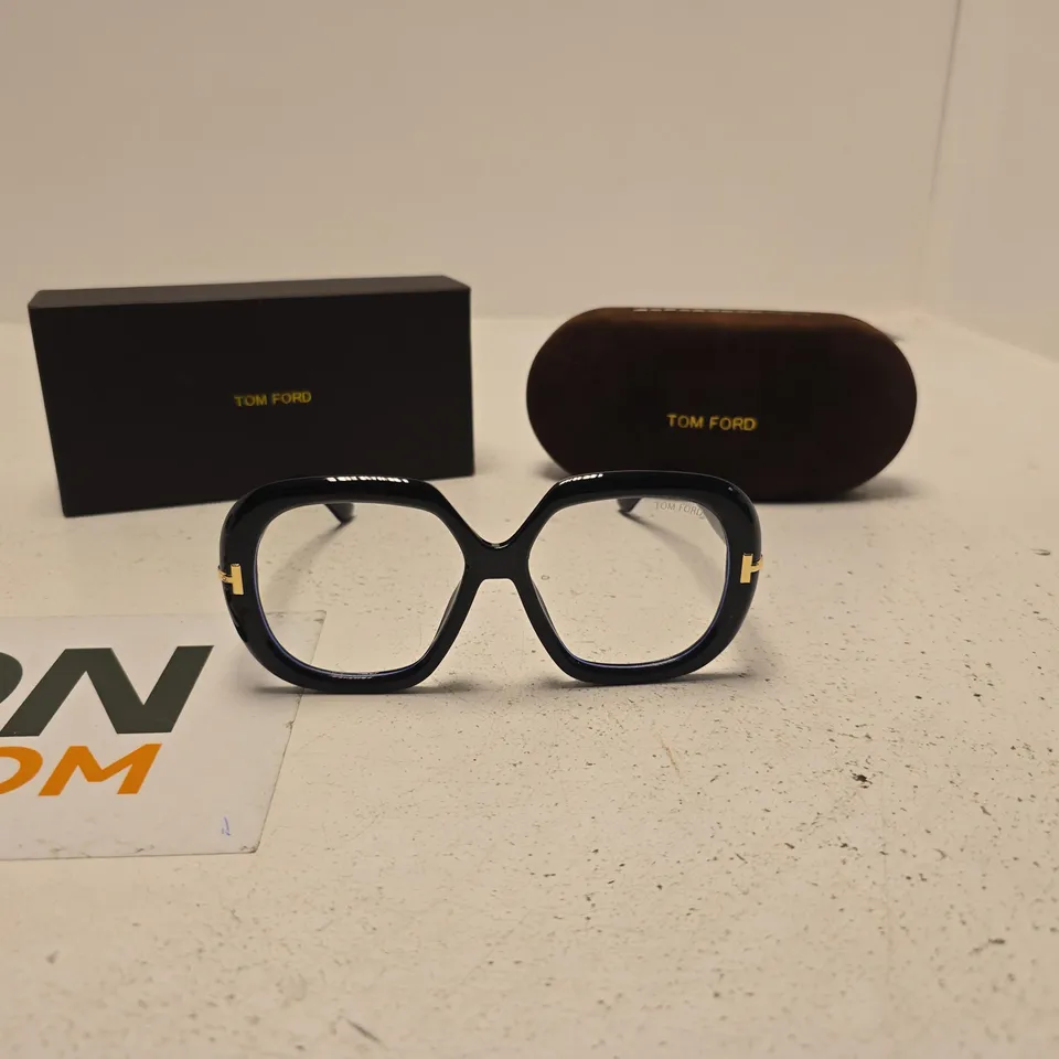 TOM FORD GLASSES – BLACK RECTANGULAR FRAME, MADE IN ITALY