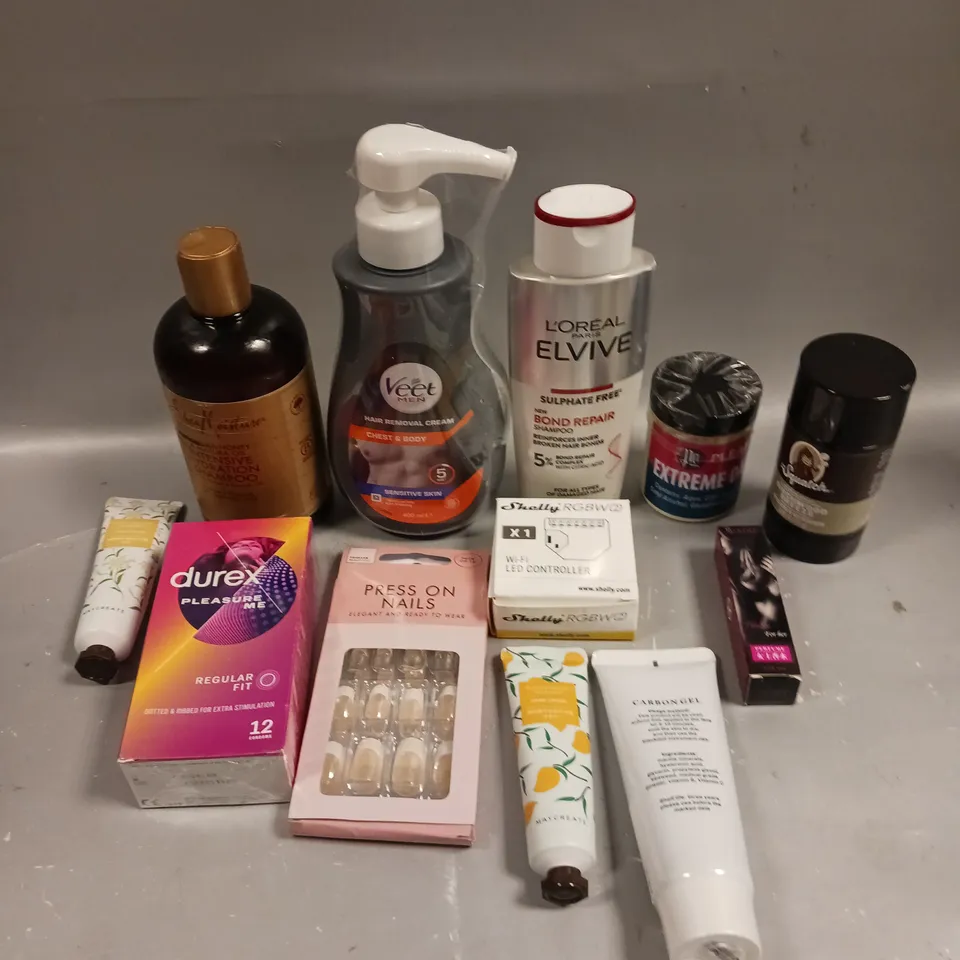 APPROXIMATELY 20 ASSORTED HEALTH & BEAUTY PRODUCTS TO INCLUDE VEET HAIR REMOVAL CREAM, CARBON GEL, PRESS ON NAILS ETC 