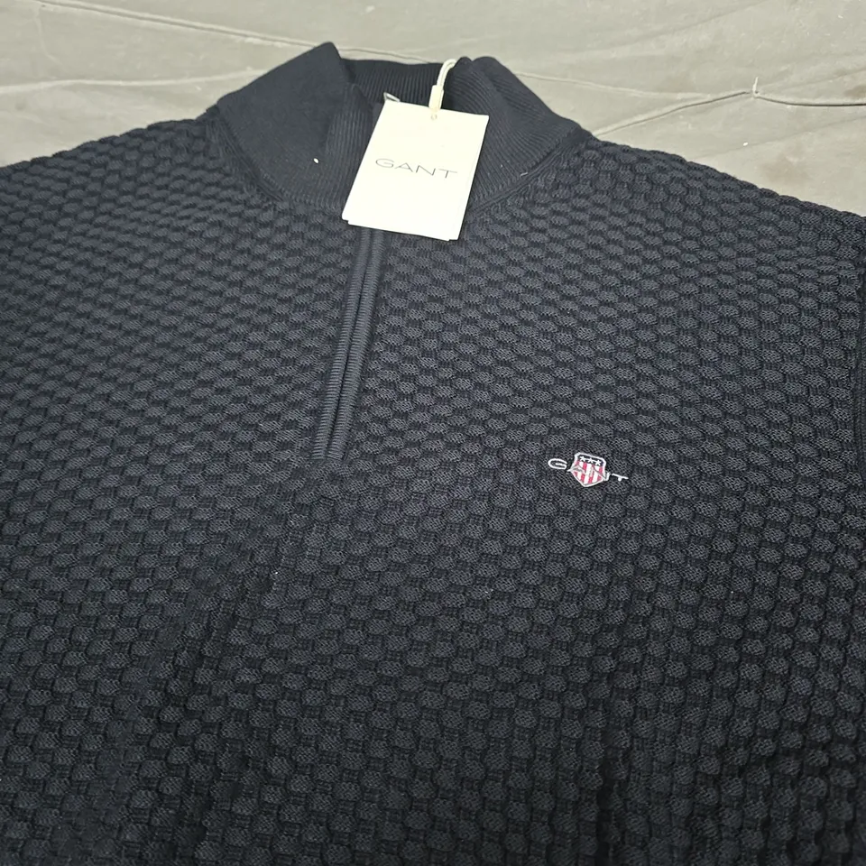 GANT COTTON TEXTURE HALFZIP - SIZE XXL
