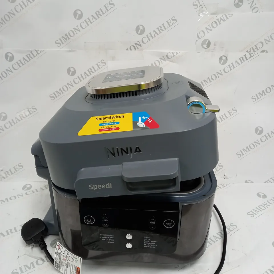 BOXED NINJA SPEEDI 10-IN-1 5.7L RAPID-COOKER & AIR FRYER ON400UK