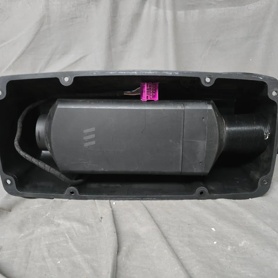 EBERSPACHER AIRTRONIC M D 48 WITH CASING