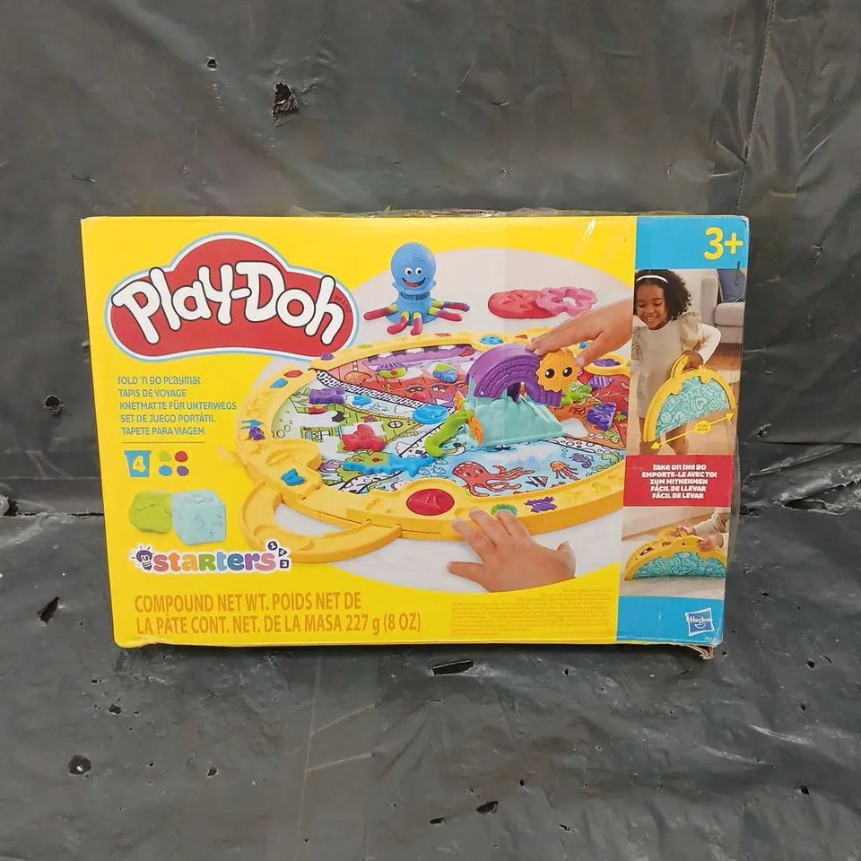 PLAY-DOH FOLD N GO PLAYMAT