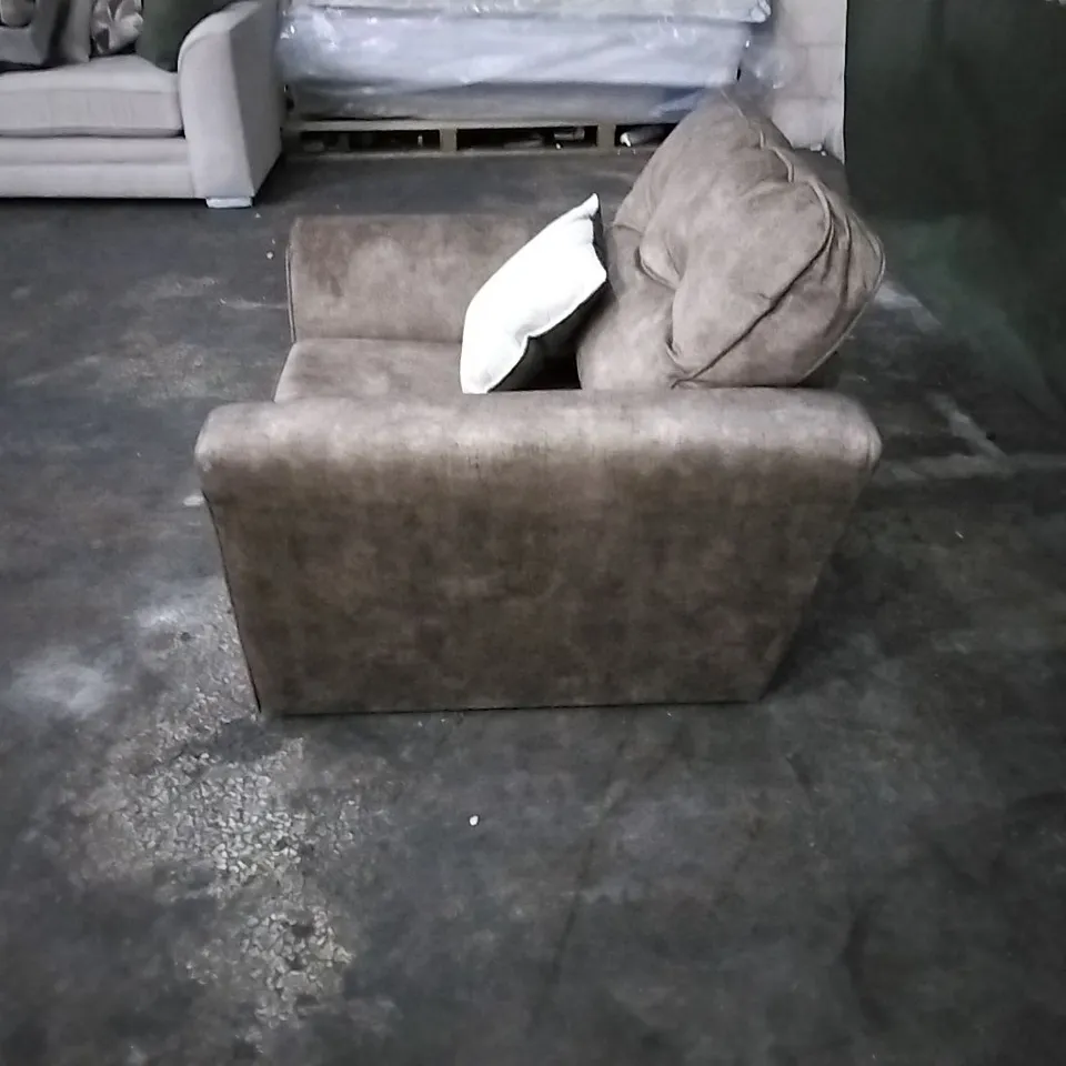 QUALITY DESIGNER AMAYA FABRIC ARMCHAIR 