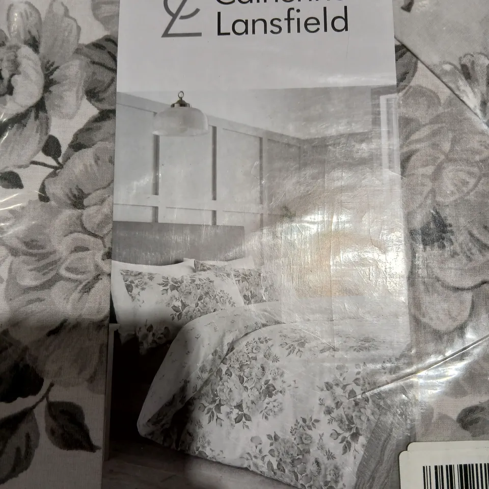 CATHERINE LANSFIELD ELINDA FLORAL DOUBLE DUVET SET – STUDIO COLLECTION (FULLY REVERSIBLE)