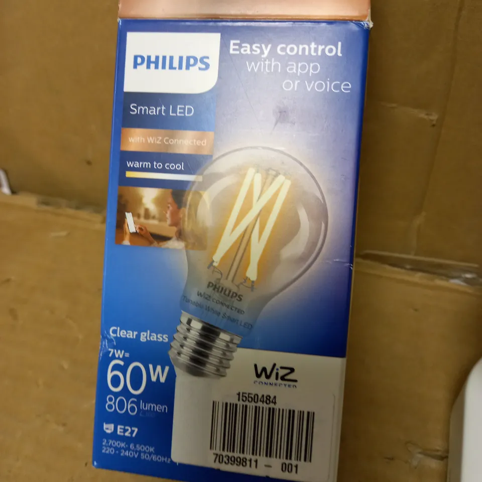 PHILIPS SMART LED BULB AND SINGLE SPOTLIGHT 