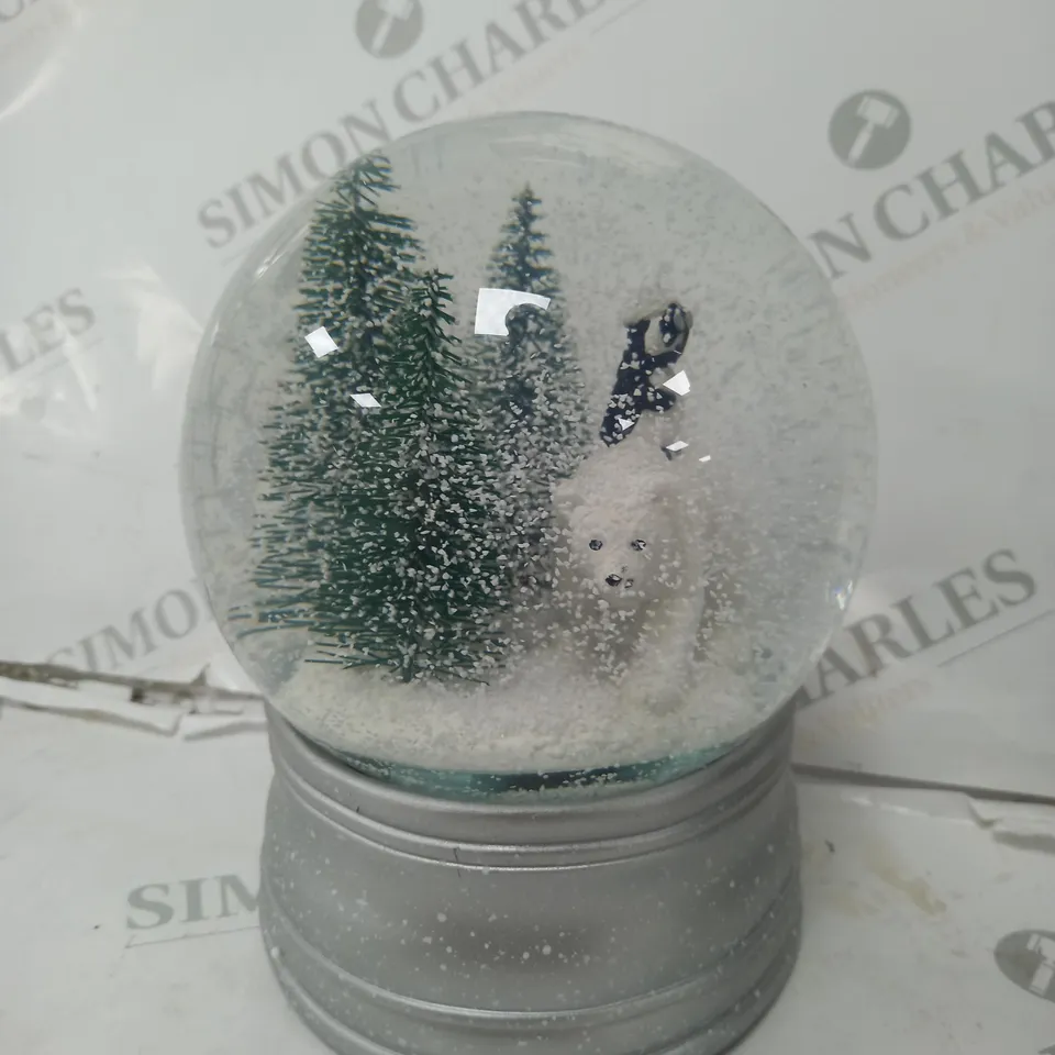 BOXED SANTA EXPRESS CHRISTMAS CHARACTER MUSICAL WATER SPINNER POLAR BEAR