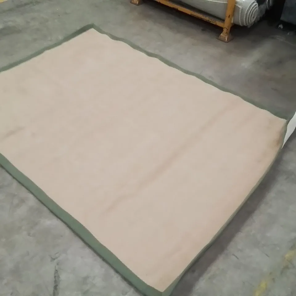 QUALITY DESIGNER AREA RUG - APPROXIMATELY 225x160cm