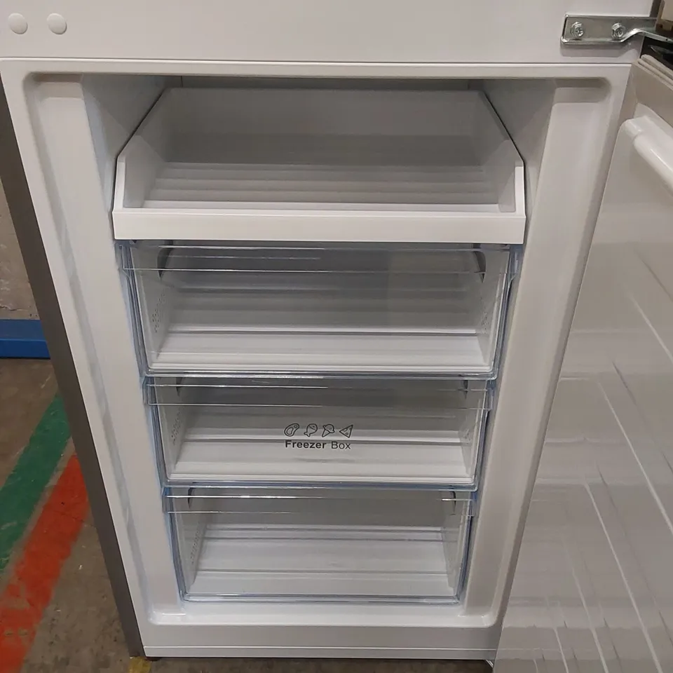 HISENSE FREESTANDING FRIDGE FREEZER IN SILVER, MODEL: RB327N4WCE