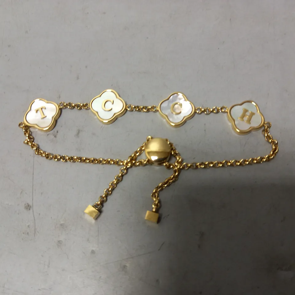 BOXED ABBOTT LYON CLOVER CUSTOM INITIAL BRACELET IN GOLD