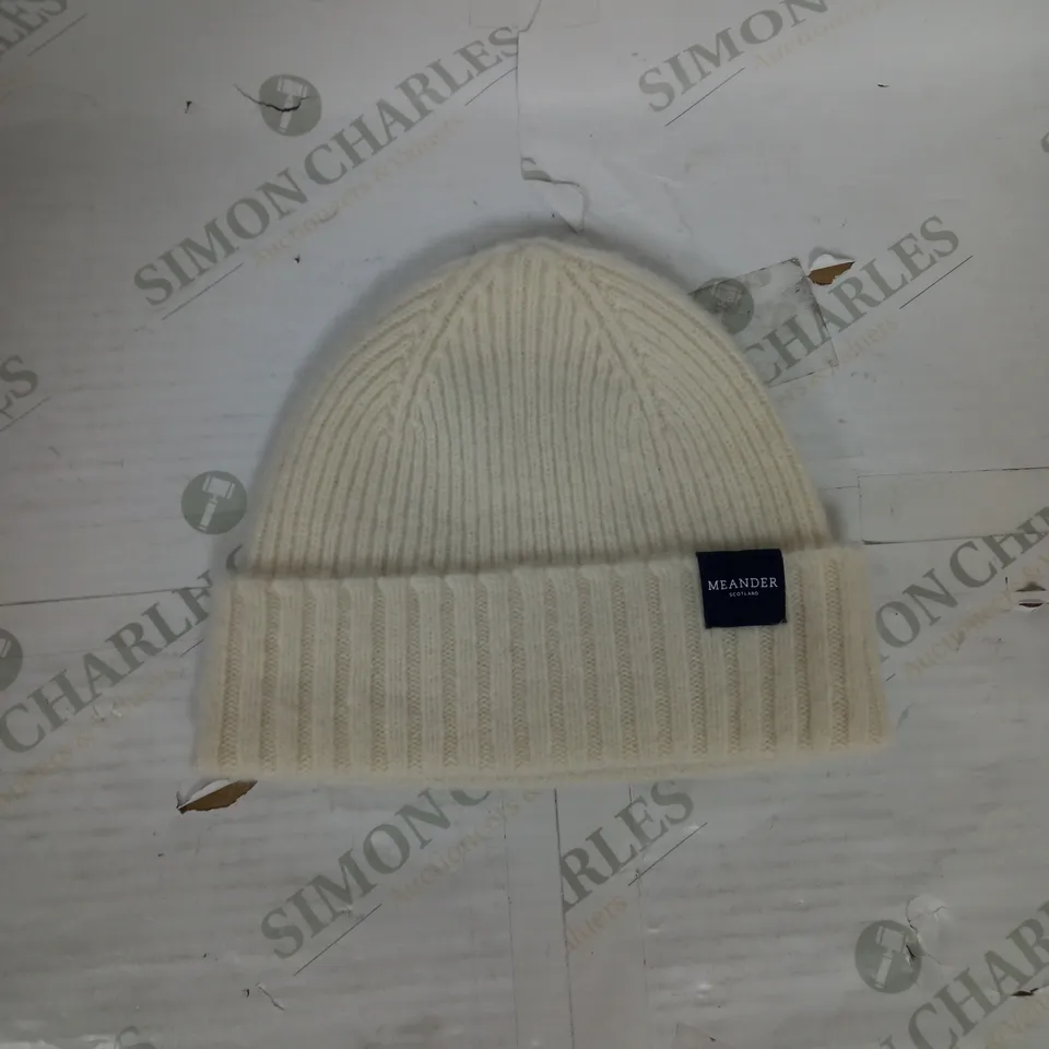 MEANDER BEANIE IN CREAM ONE SIZE 