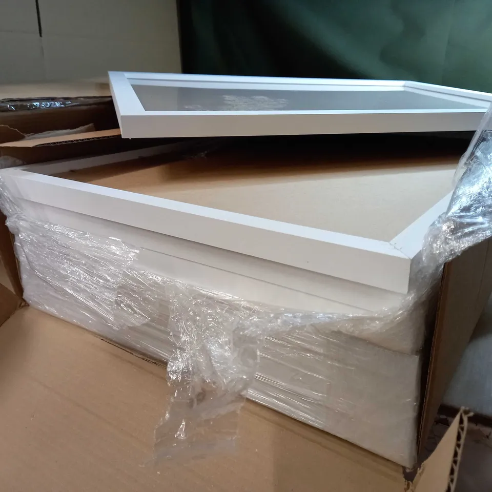 BOXED LOT OF APPROX 8 WHITE PICTURE FRAME APPROX 50X70CM