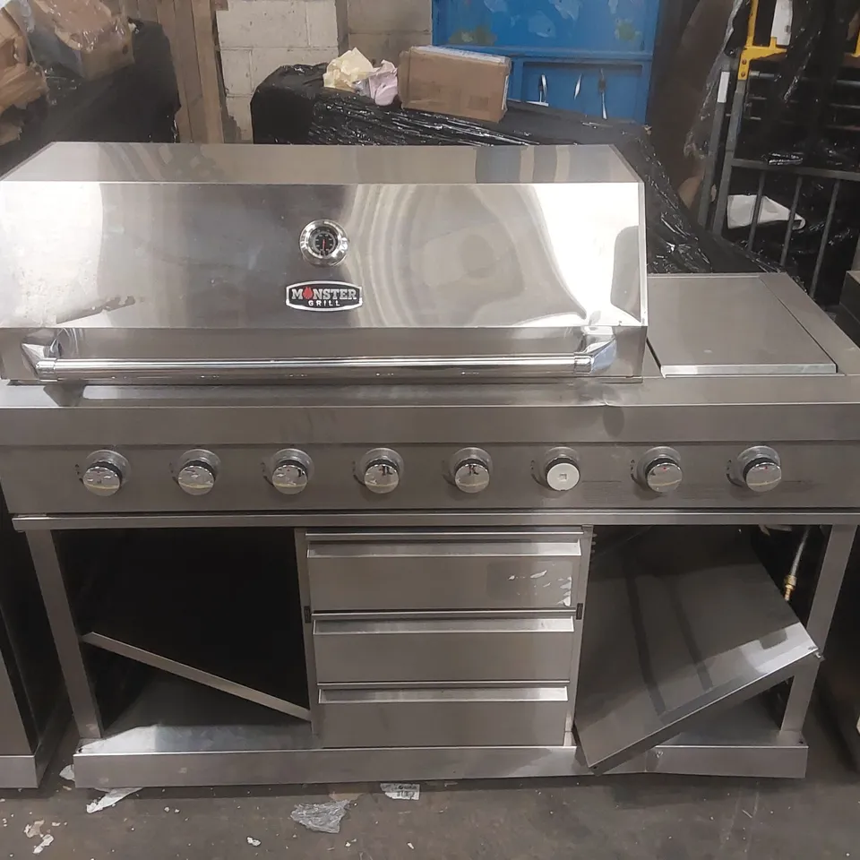 MONSTER GRILL - ULTIMATE OUTDOOR KITCHEN - 6 BURNER GAS BBQ GRILL WITH FRIDGE AND SINK