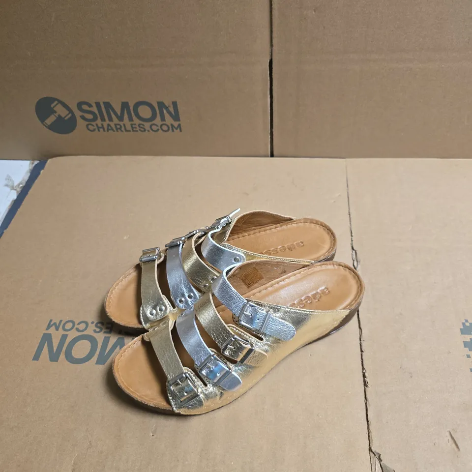 ADESSO WOMEN'S SILVER BUCKLE SANDALS – LEATHER LOOK UK 6.5