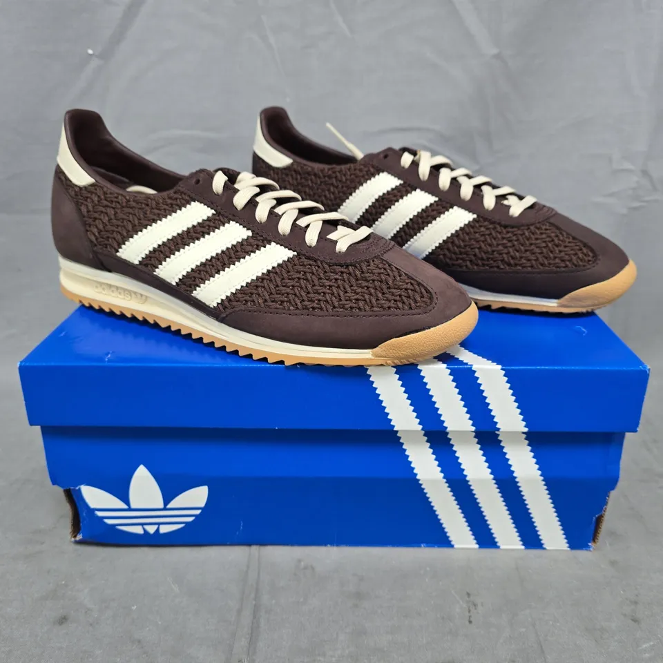 BOXED PAIR OF ADIDAS SL 72 OG WOMEN'S SHOES IN BROWN SIZE UK 6