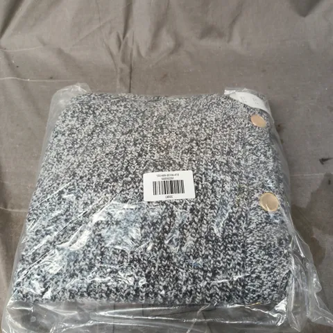 BAGGED KNITTED ABDRCROMBIE AND FITCH CARDIGAN - SIZE L