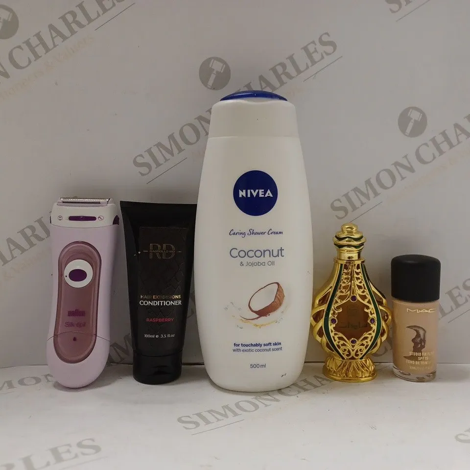BOX OF APPROX 20 ASSORTED HEALTH AND BEAUTY ITEMS TO INCLUDE - NIVEA COCONUT SHOWER CREAM - RD RAGDOLLZ HAIR EXTENSIONS CONDITIONER - MAC STUDIO FIX FLUID SPF 15 ECT