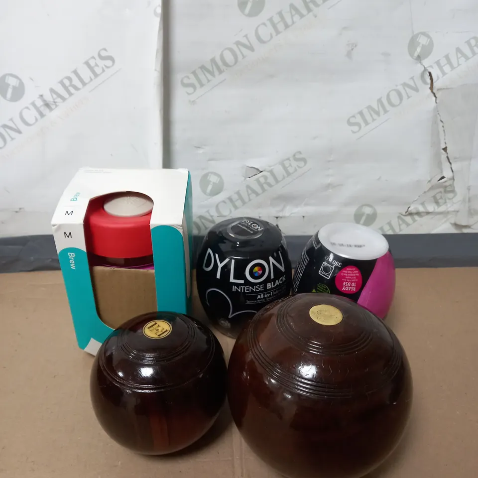 TOTE OF APPROX 10 HOUSEHOLD ITEMS TOO INCLUDE DYE , BOTTLES , BOULES , ETC 