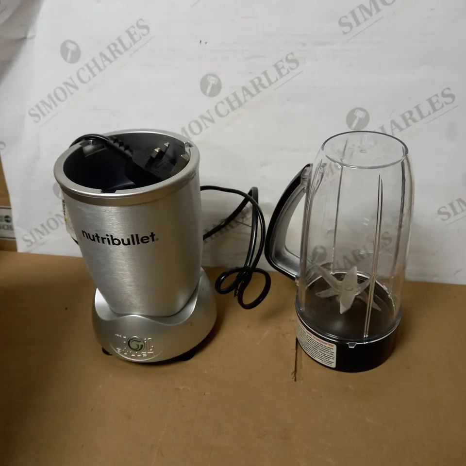 NUTRIBULLET 01410 1200 SERIES BLENDER
