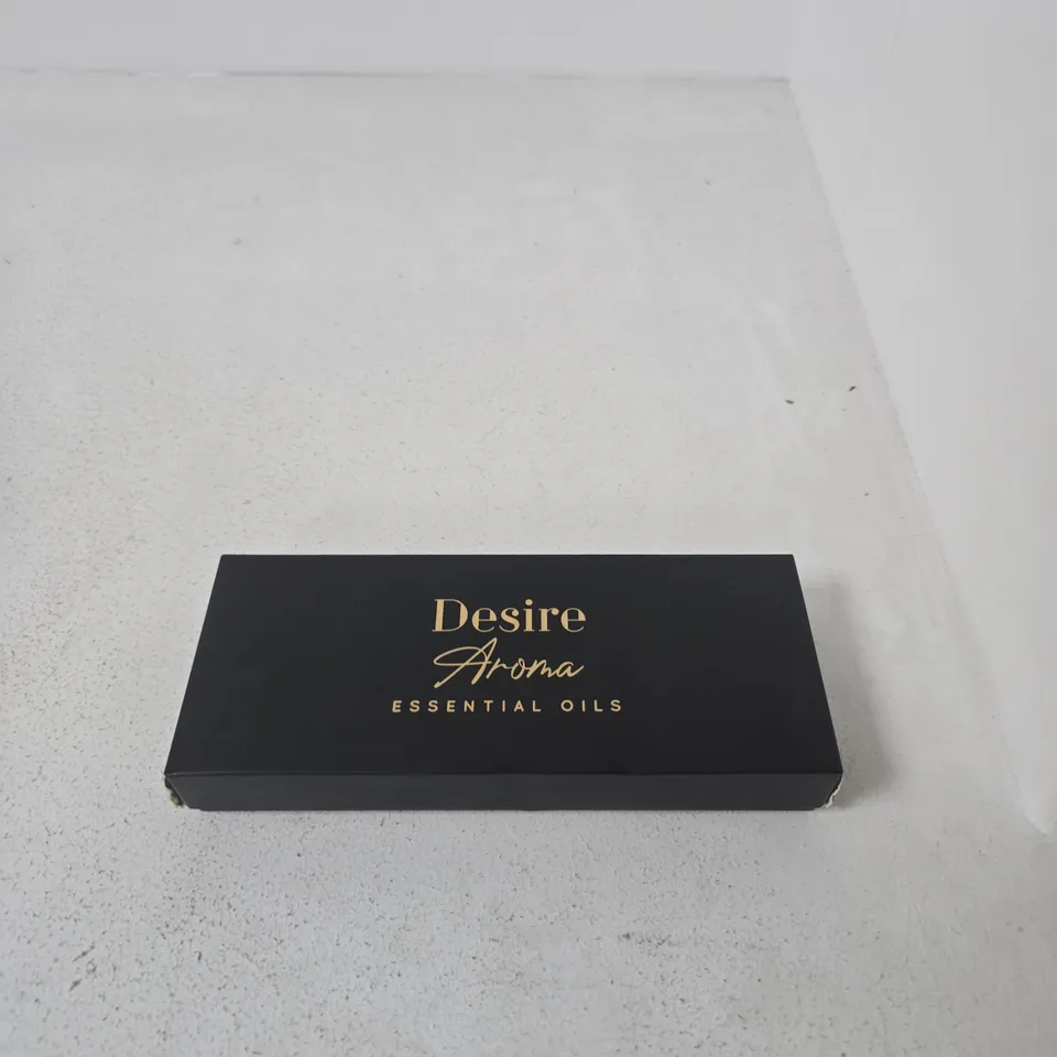 DESIRE AROMA ESSENTIAL OILS SET – BLACK PRESENTATION BOX