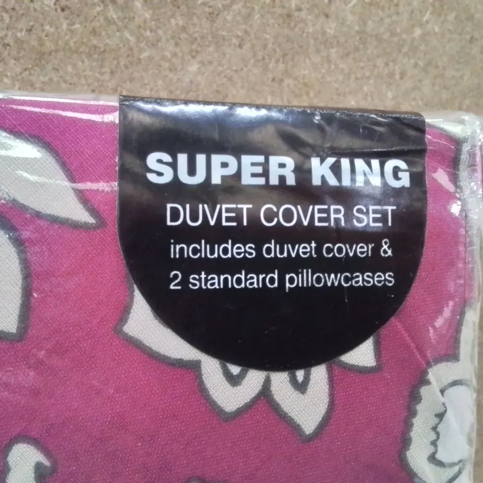 BRAND NEW DREAMS & DRAPES SUPER KING DUVET COVER SET WITH FLORAL DESIGN 