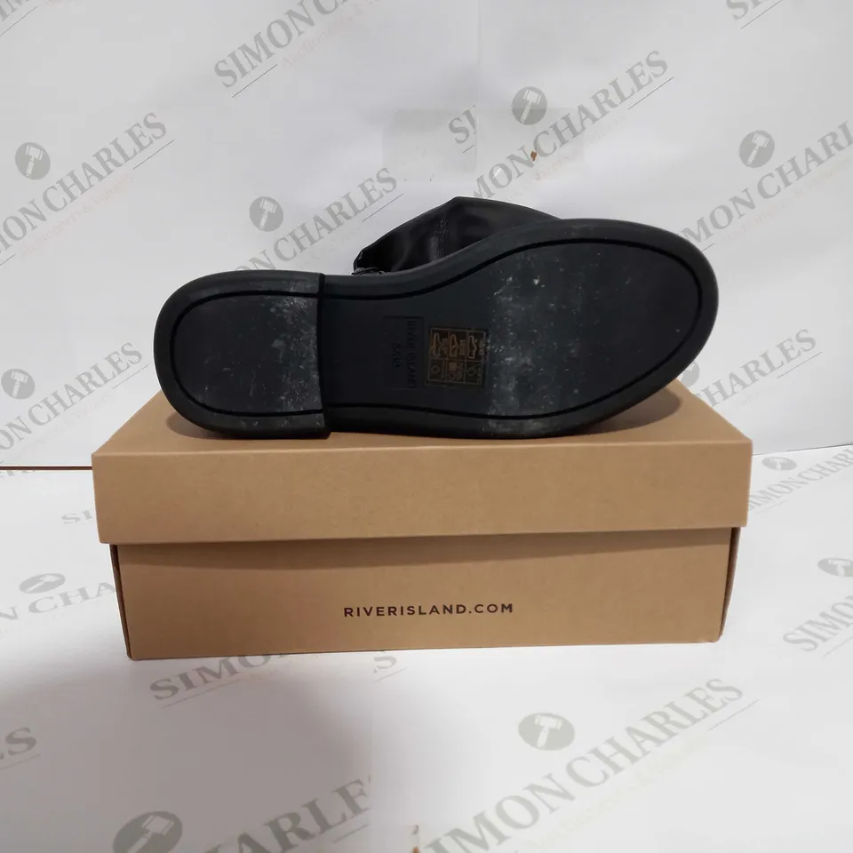 RIVER ISLAND LEATHER BOOTS IN BLACK - UK 5