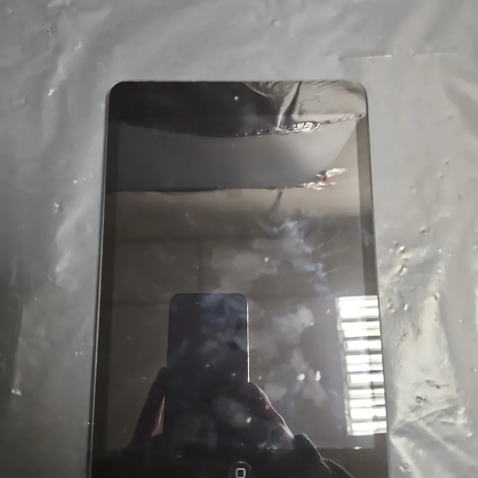 APPLE IPAD MINI 2 – SPACE GREY, 7.9-INCH TABLET