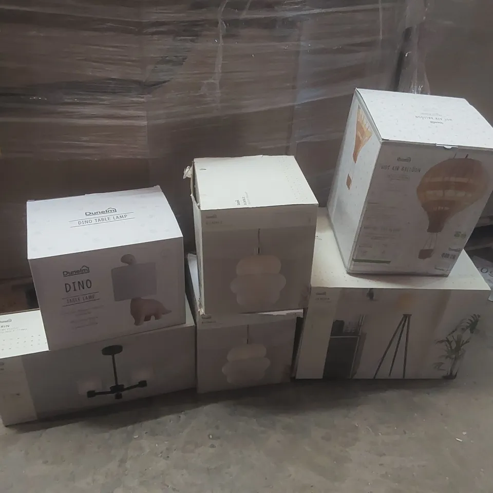 PALLET CONTAINING A VERY LARGE QUANTITY OF ASSORTED DESIGNER LIGHTING PRODUCTS TO INCLUDE: TABLE LAMP, CEILING LIGHTS, FLOOR LAMP ECT