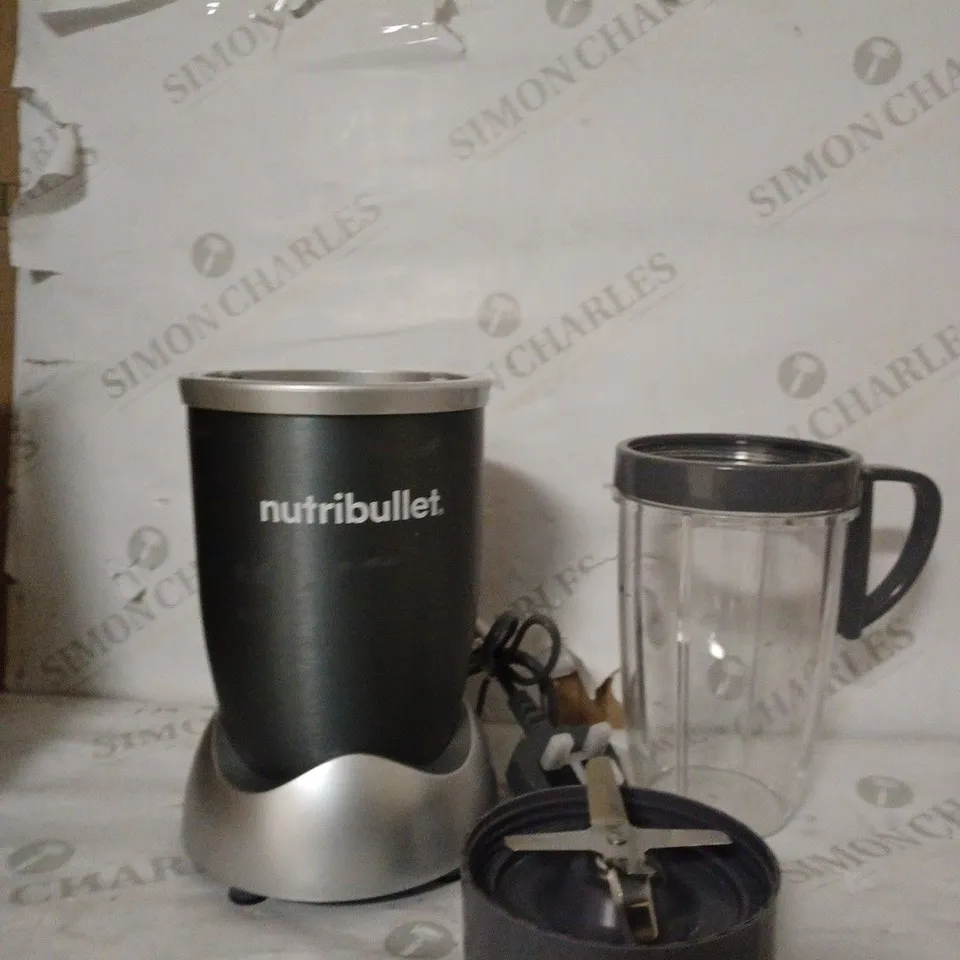 NUTRIBULLET 600 SERIES HIGH SPEED BLENDER