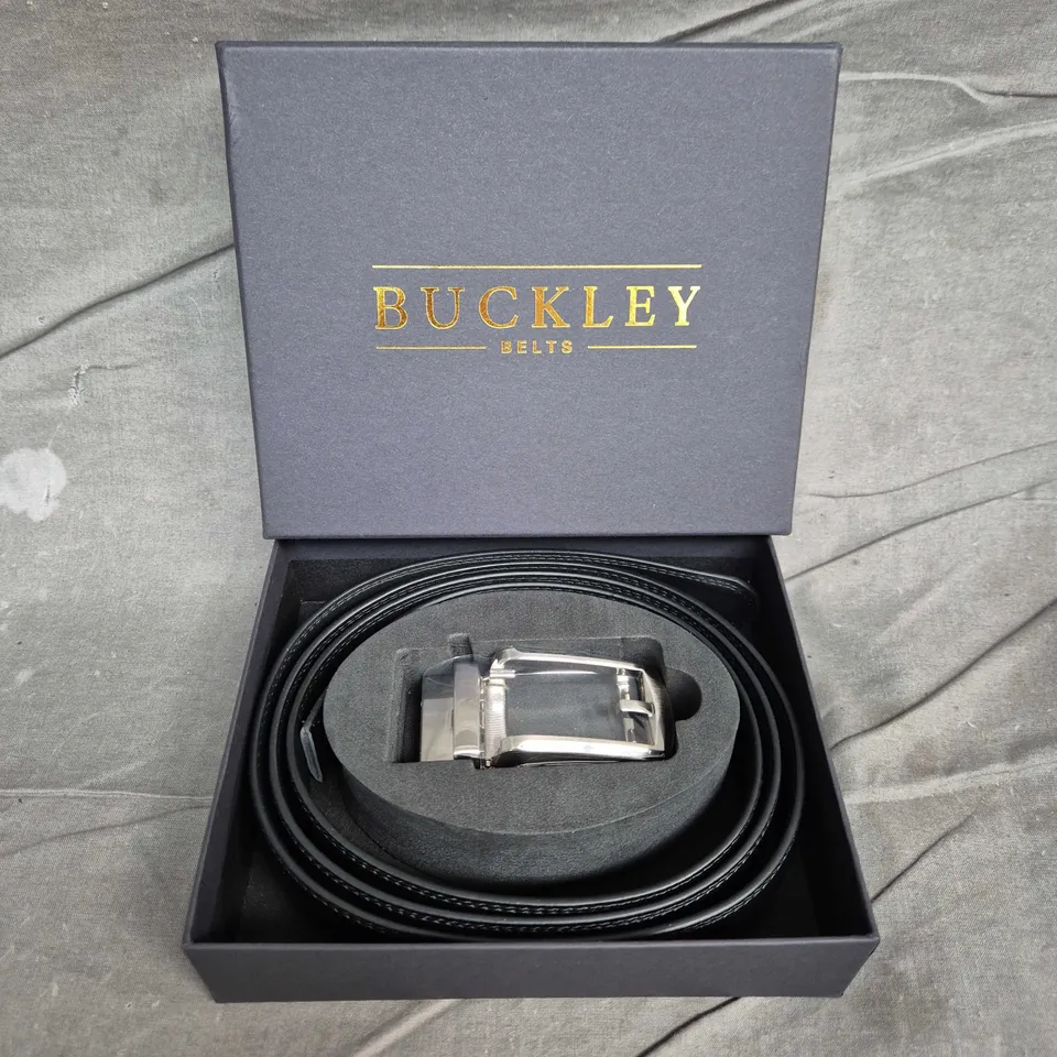 BOXED BUCKLEY BELTS ADJUSTABLE SIZE BELT IN BLACK