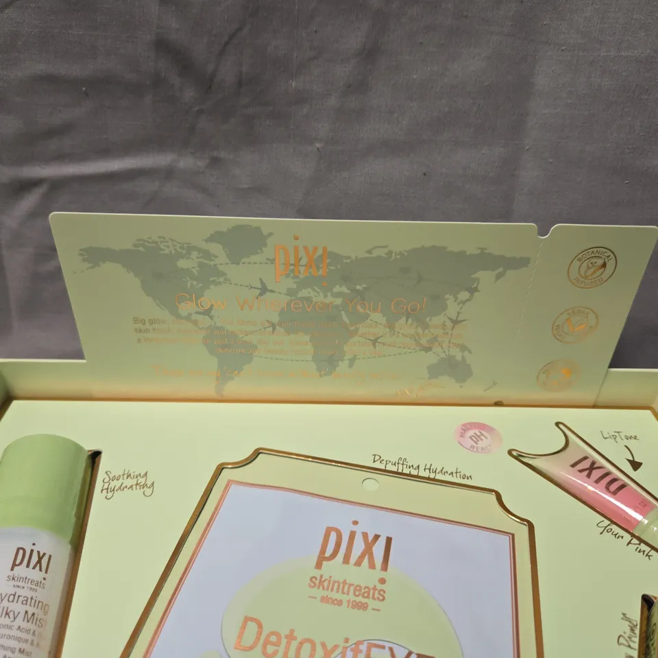 PIXI GLOW KIT SKINCARE & MAKEUP SET – HYDRATING MILKY MIST, DETOXIFY EYE PATCHES & FLAWLESS BEAUTY PRIMER (BOXED)