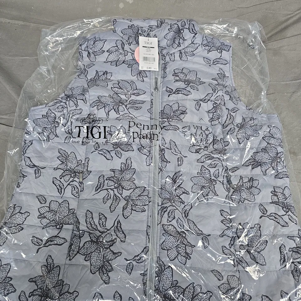 BAGGED TIGI PUTTY FLORAL BODYWARMER IN GREY - 18/20